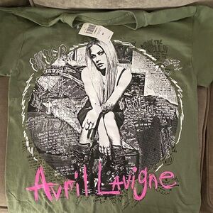 Green Graphic Tee - Short Sleeve